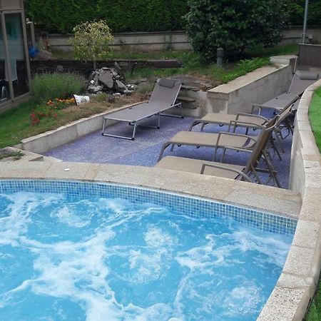 Albergue Turistico A Salceda Esterno foto