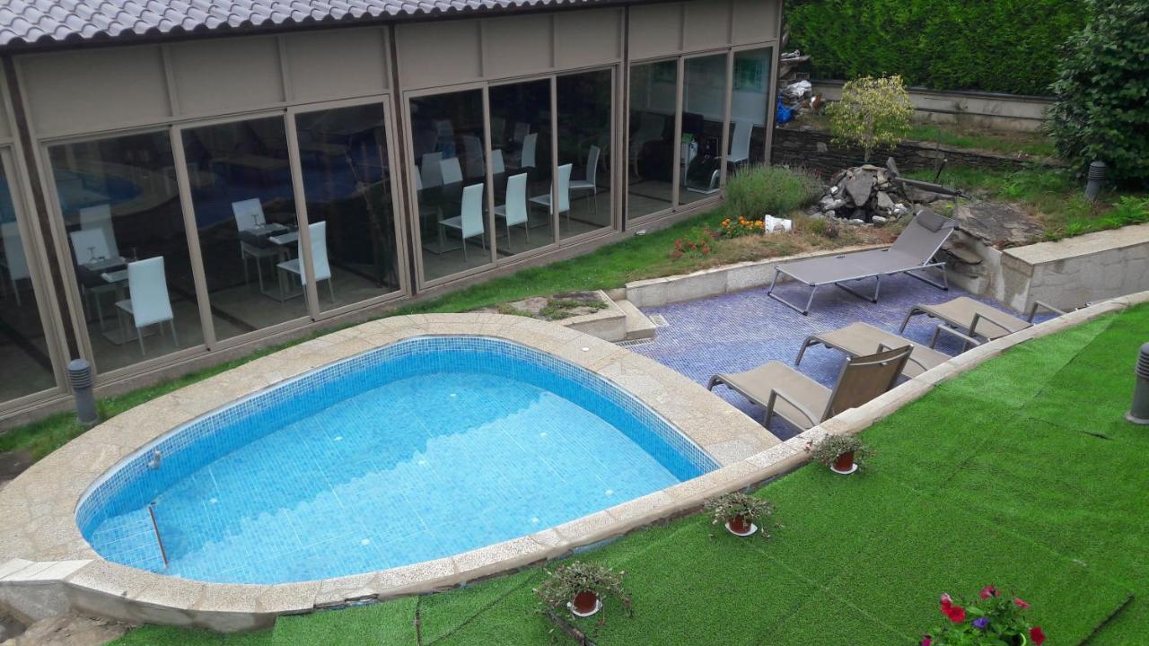 Albergue Turistico A Salceda Esterno foto